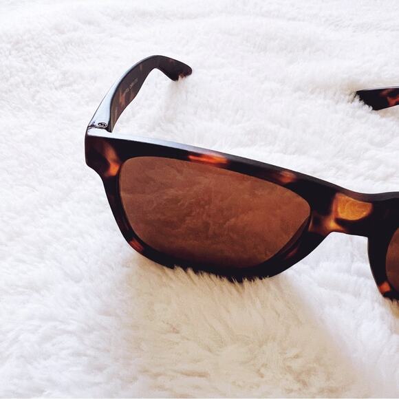 Maya Tortoise Brown Polarized Sunglasses - Picture 9 of 9